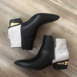 Circus by Sam Edelman Booties